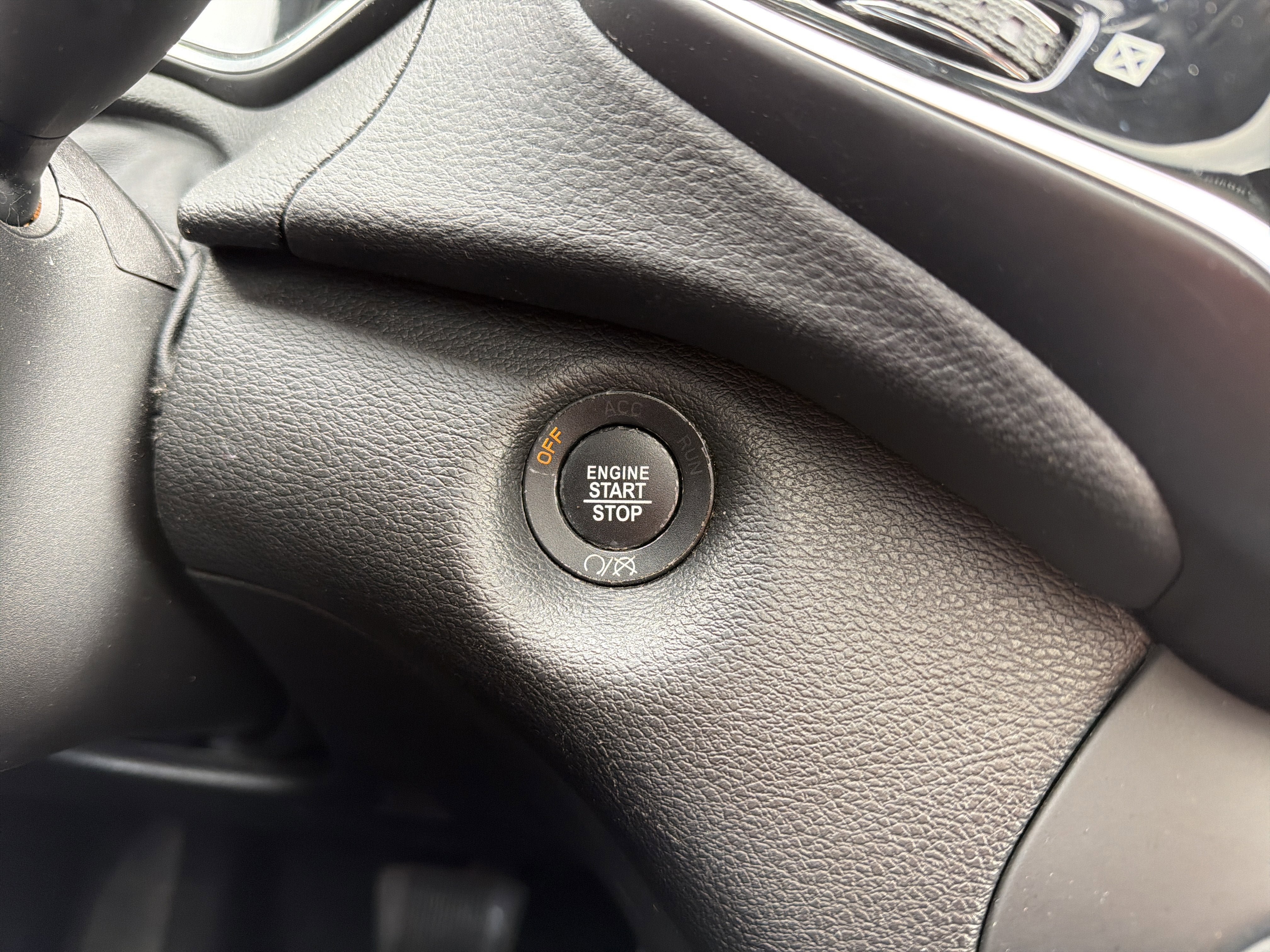 Used 2021 Jeep Cherokee Limited AWD/4WD image 18