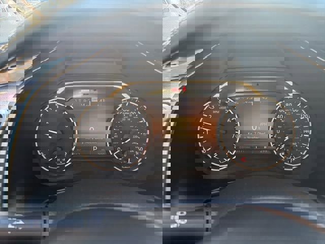 Used 2020 Nissan Murano SL w/ Moonroof Package image 14