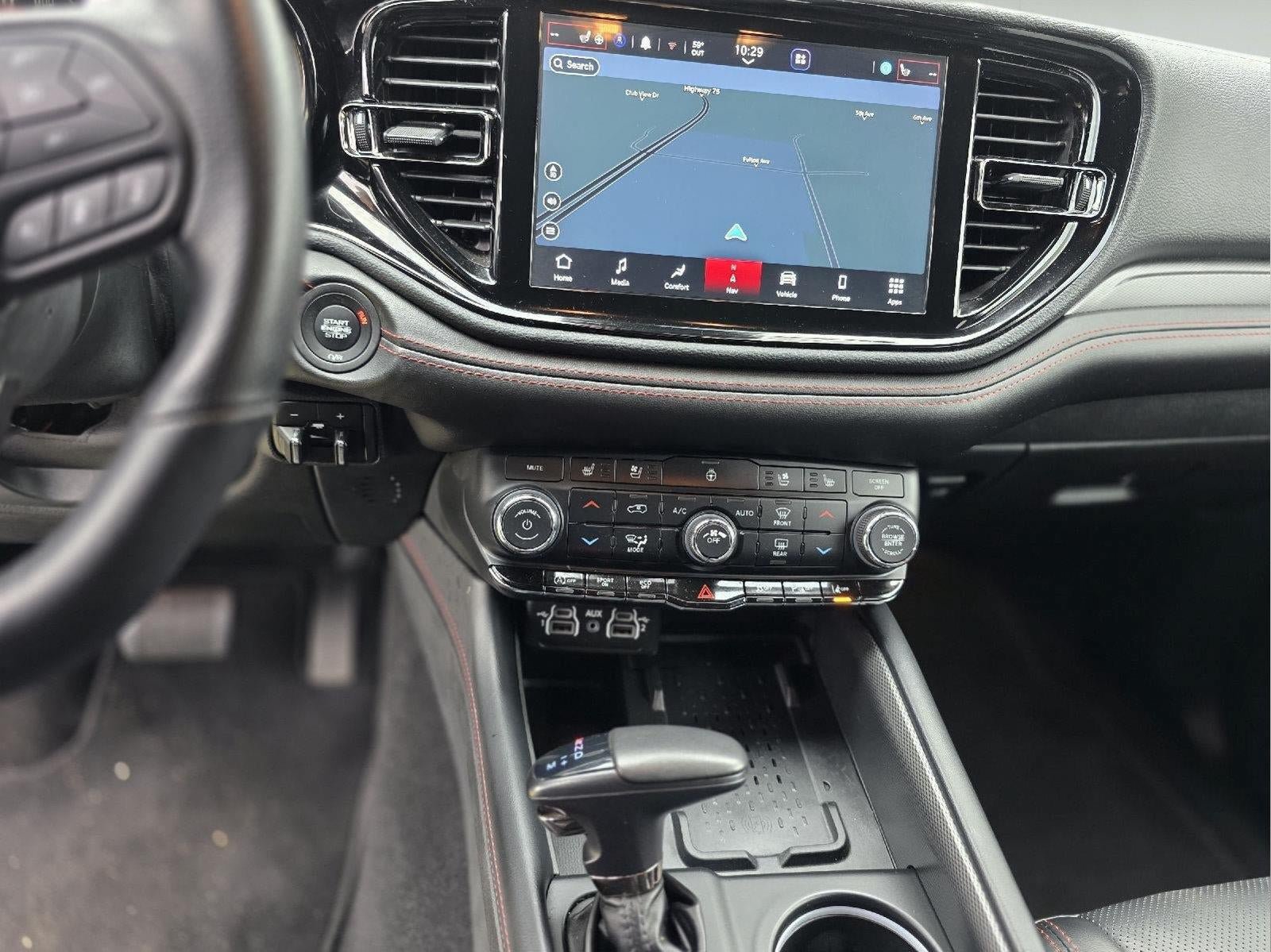 Used 2025 Dodge Durango GT AWD/4WD image 17