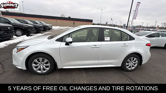 New 2026 Toyota Corolla LE image 2