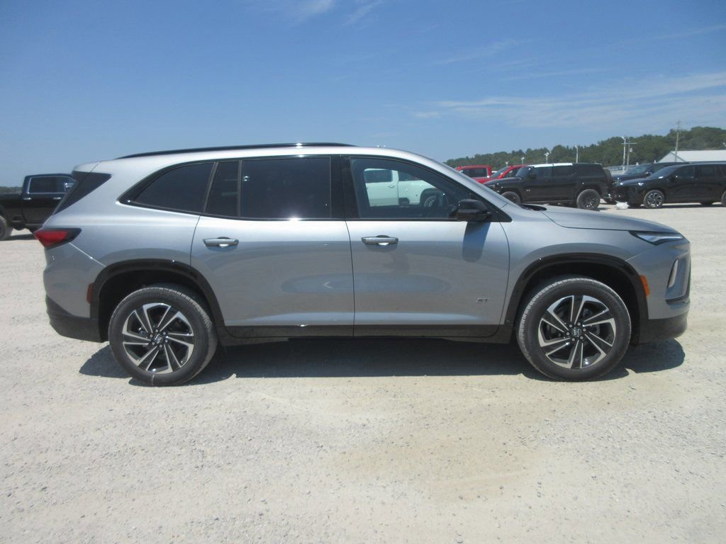 New 2026 Buick Enclave Sport Touring image 3