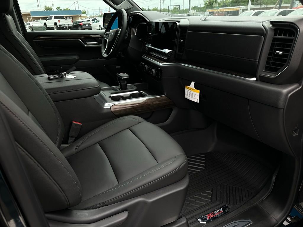 New 2026 Chevrolet Silverado 1500 RST w/ RST All Star Premium Package AWD/4WD image 15
