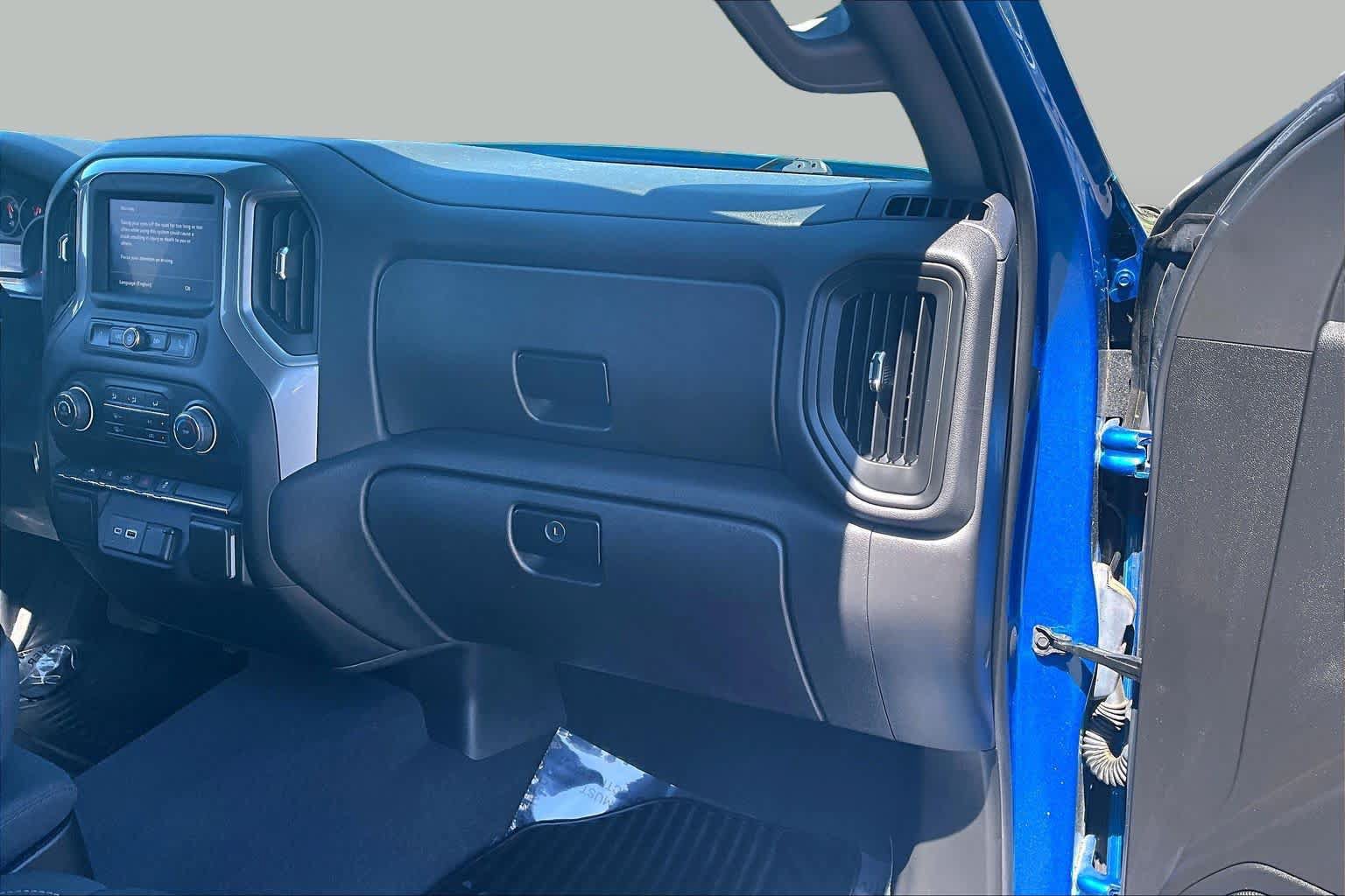 Used 2023 Chevrolet Silverado 1500 Custom AWD/4WD image 18