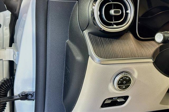 New 2027 Mercedes-Benz CLE 300 4MATIC Coupe image 10