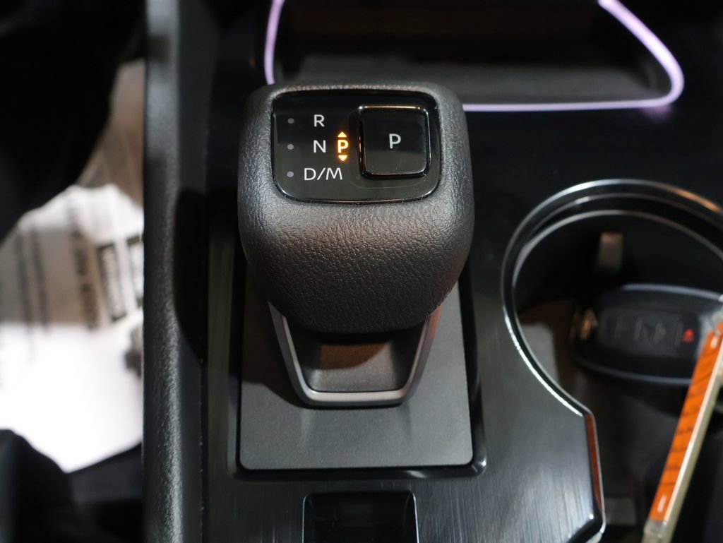 Used 2025 Nissan Rogue SL w/ SL Premium Package image 36