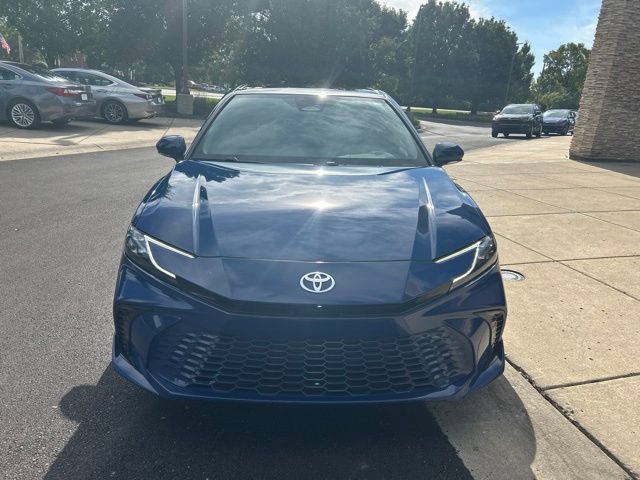 Used 2025 Toyota Camry XSE FWD image 2
