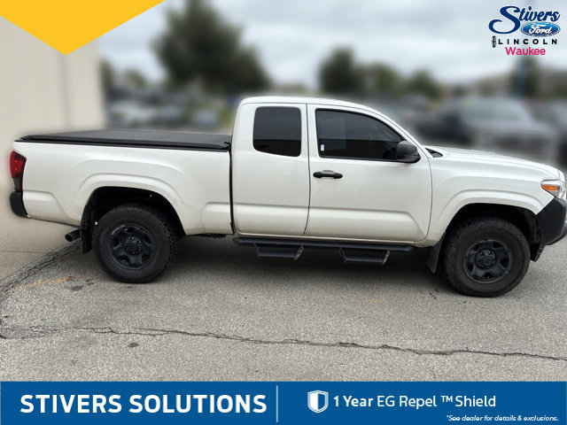 Used 2021 Toyota Tacoma SR AWD/4WD image 5