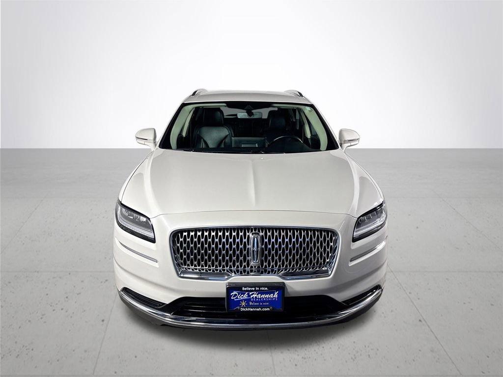 Used 2022 Lincoln Nautilus FWD w/ Premium Package image 3