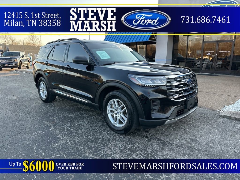Used 2025 Ford Explorer Active image 1