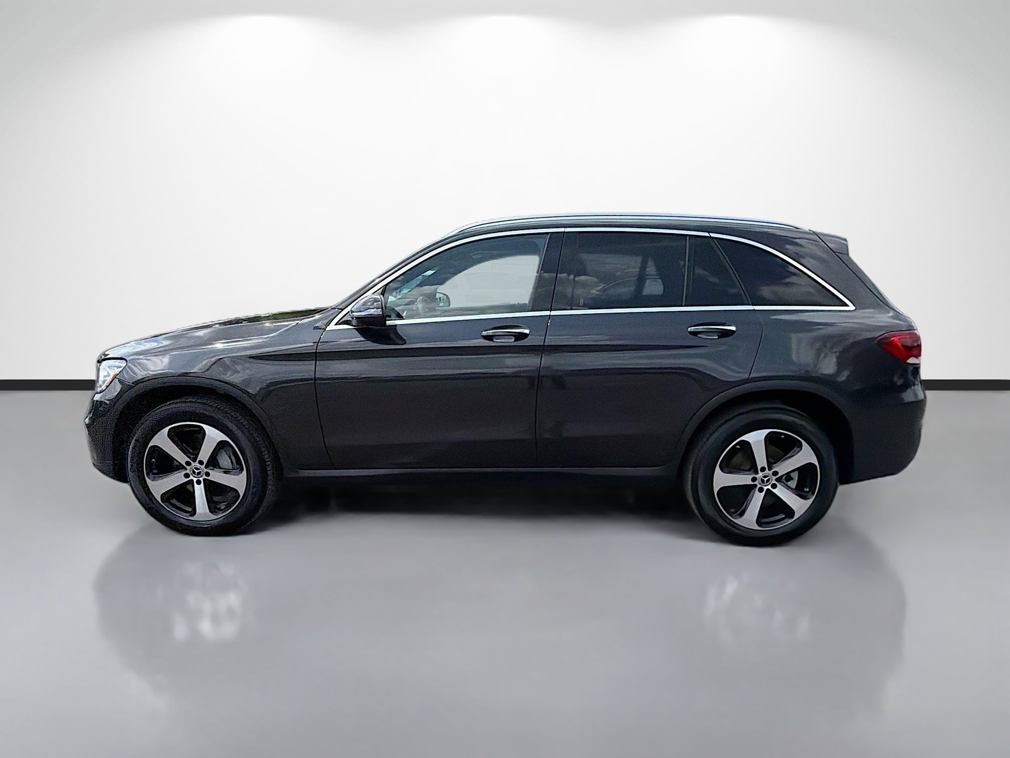 Used 2021 Mercedes-Benz GLC 300 image 6