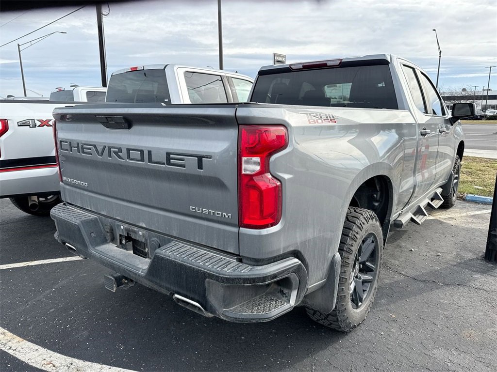 Used 2020 Chevrolet Silverado 1500 Custom Trail Boss w/ Custom Convenience Package image 3