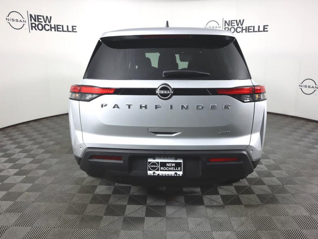 Certified 2025 Nissan Pathfinder S image 6