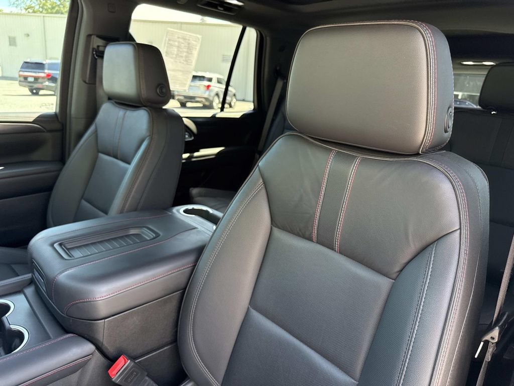Used 2024 Chevrolet Tahoe RST w/ Luxury Package AWD/4WD image 22