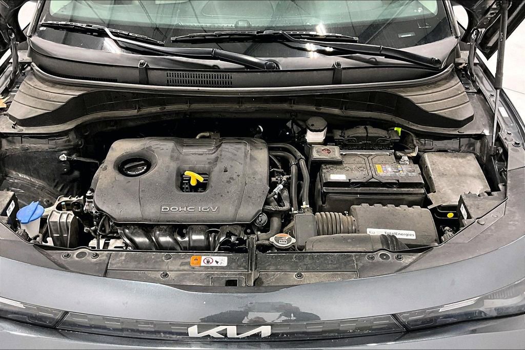 Used 2025 Kia Soul LX image 12