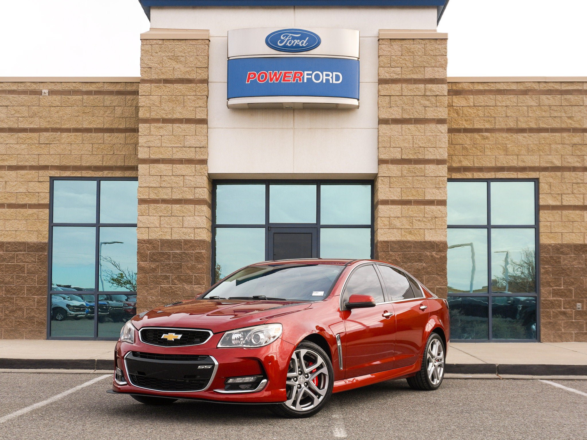 Used 2016 Chevrolet SS RWD image 2