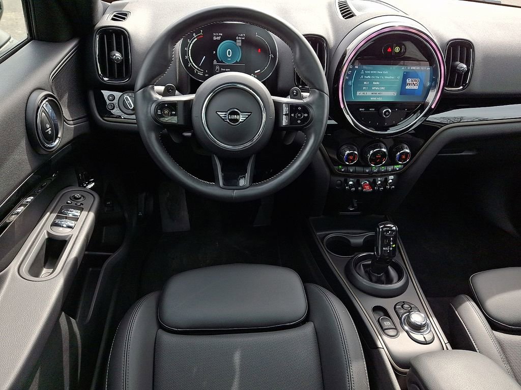 Used 2022 MINI Cooper Countryman S w/ Premium Package image 4