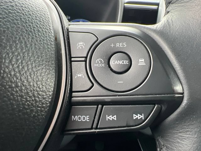 Used 2026 Toyota Corolla Cross XLE AWD/4WD image 25
