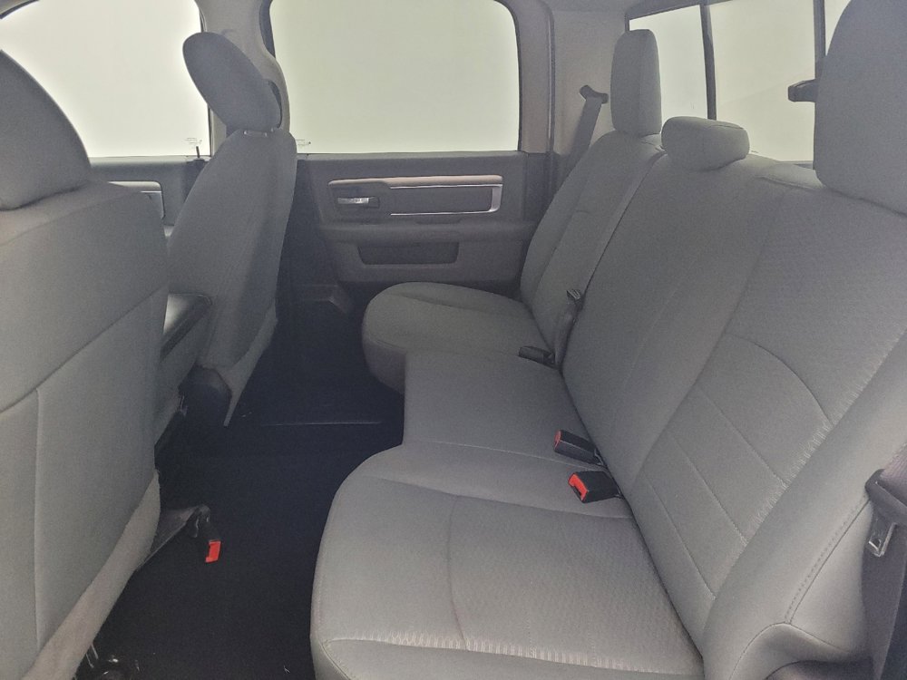 Used 2019 RAM 1500 Classic SLT image 18