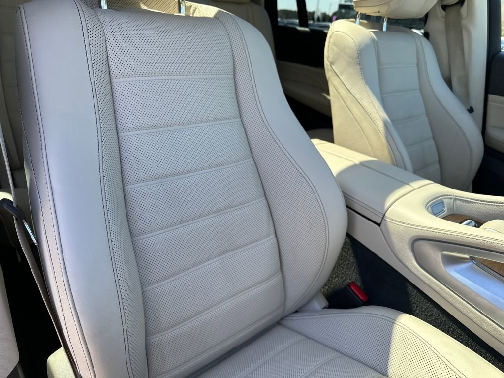 Used 2020 Mercedes-Benz GLS 450 4MATIC image 45