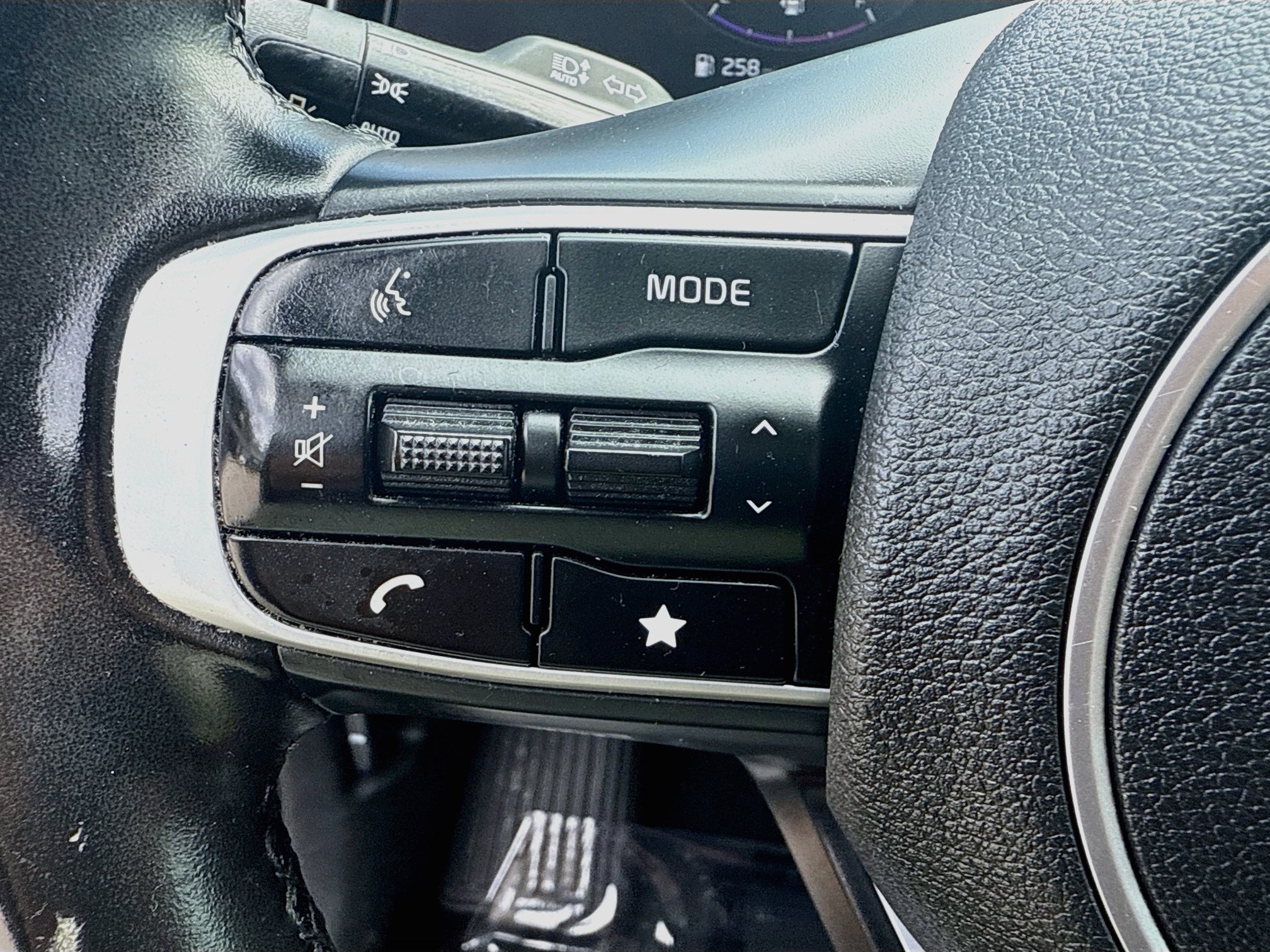 Used 2023 Kia Sportage SX FWD image 36