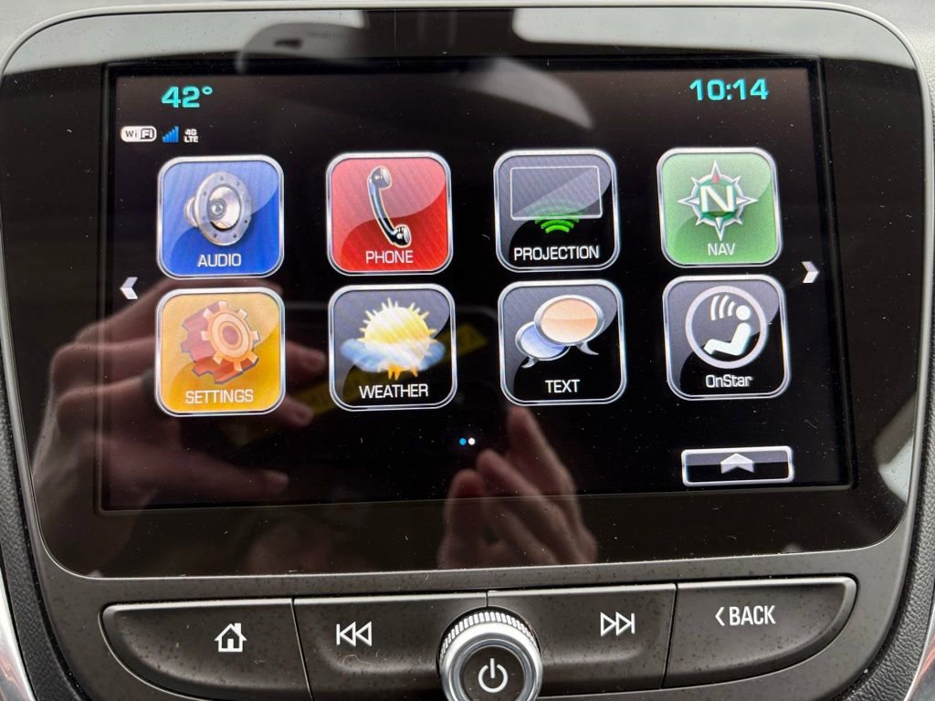 Used 2018 Chevrolet Equinox Premier image 21