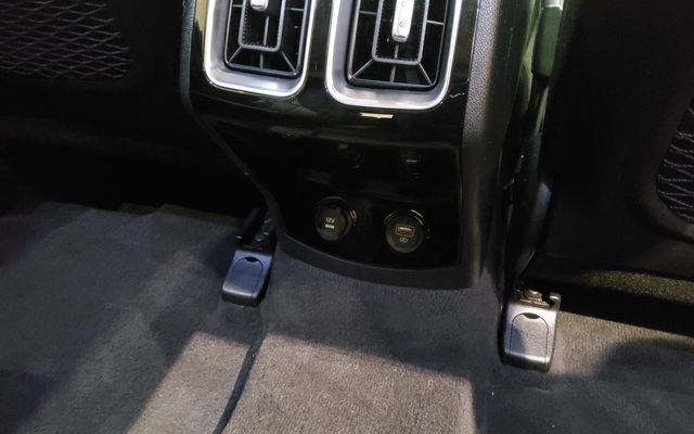 Used 2023 Kia Sorento SX FWD image 22