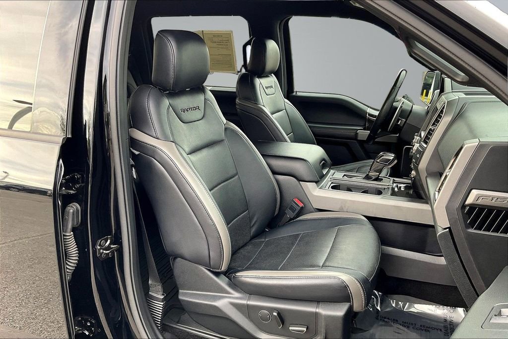 Used 2018 Ford F150 Raptor w/ Equipment Group 802A Luxury image 7