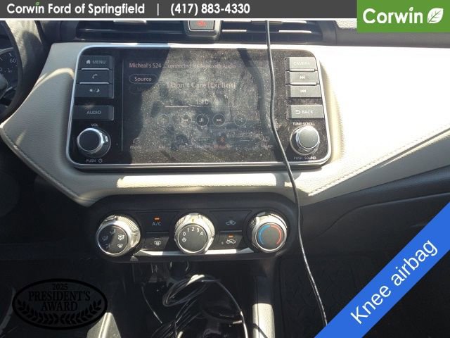 Used 2022 Nissan Versa SV FWD image 8