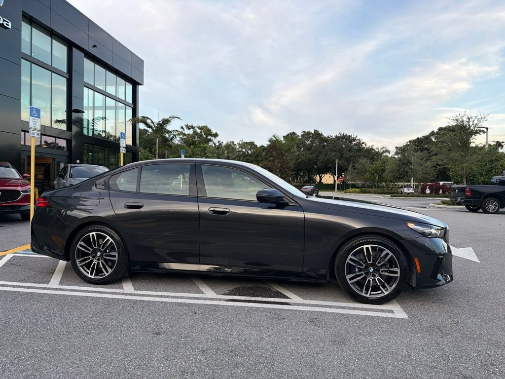 Used 2026 BMW 530i RWD image 5
