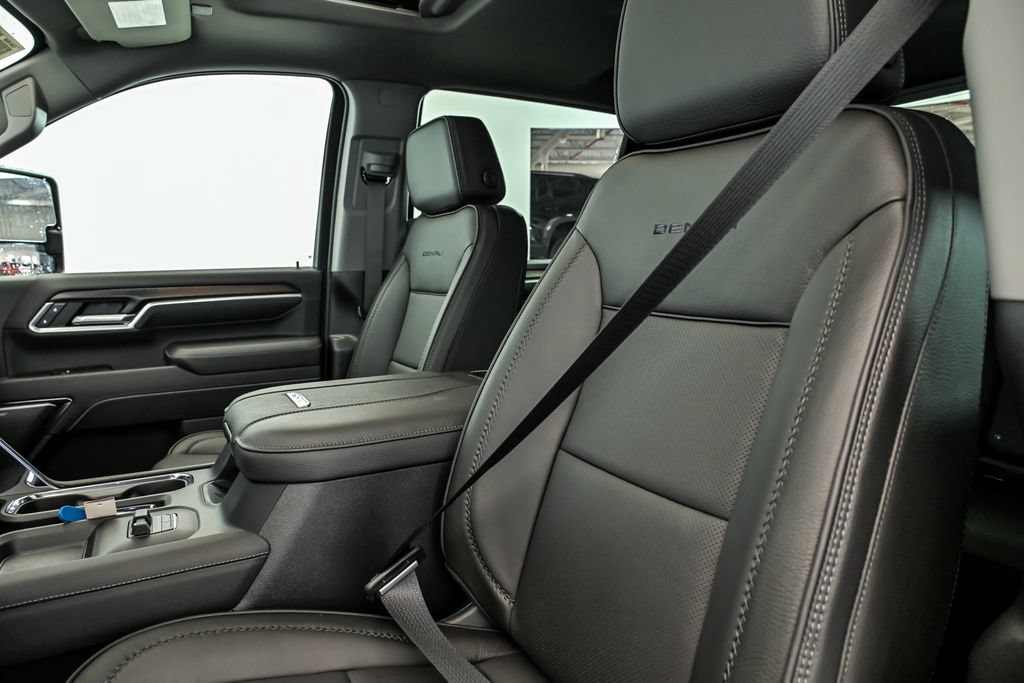 New 2026 GMC Sierra 2500 Denali w/ Denali Reserve Package AWD/4WD image 10