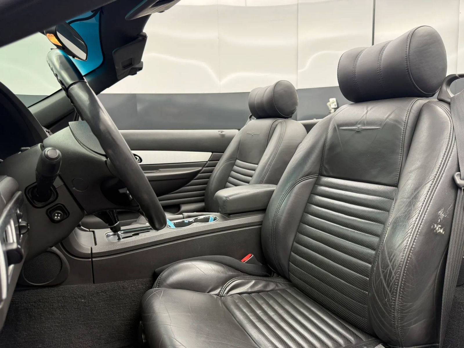 Used 2002 Ford Thunderbird RWD image 15