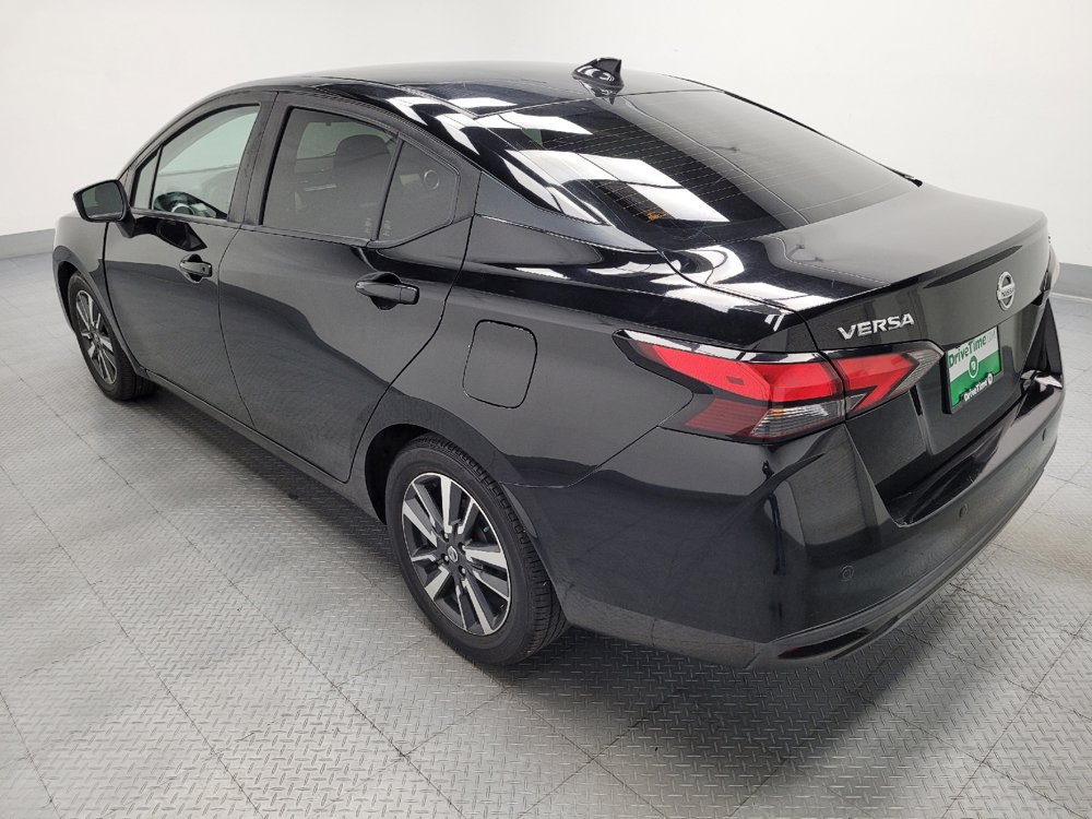 Used 2021 Nissan Versa SV FWD image 3