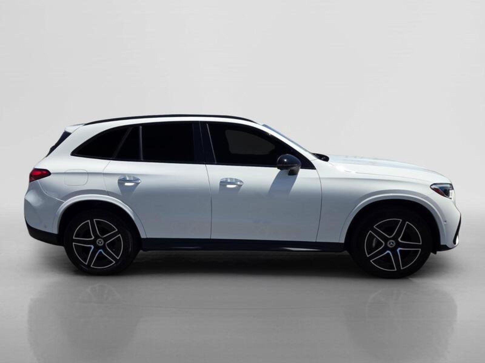 Certified 2024 Mercedes-Benz GLC 300 4MATIC image 6
