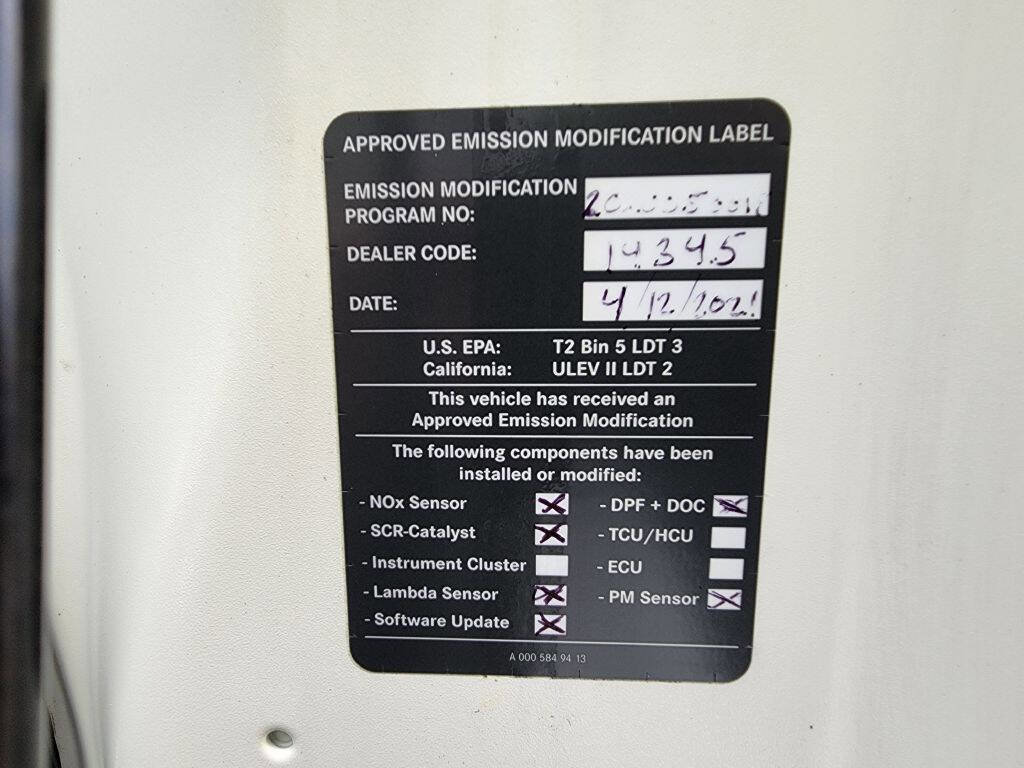 Used 2015 Mercedes-Benz ML 250 BlueTEC 4MATIC image 25