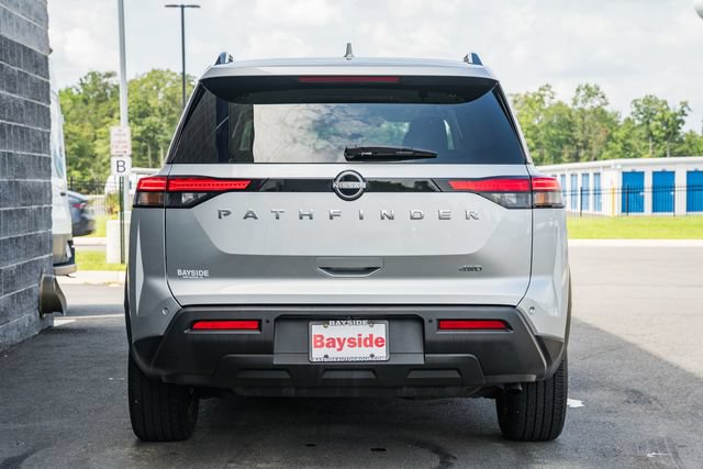 Used 2025 Nissan Pathfinder SV AWD/4WD image 7