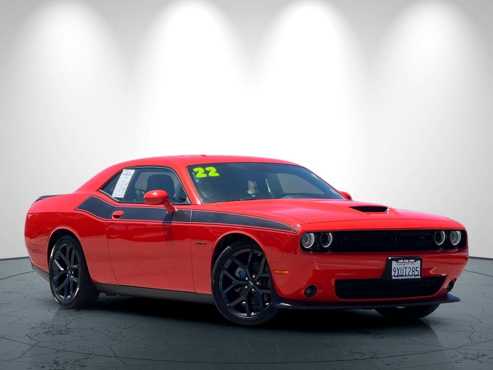 Used 2022 Dodge Challenger R/T w/ Blacktop Package RWD image 2