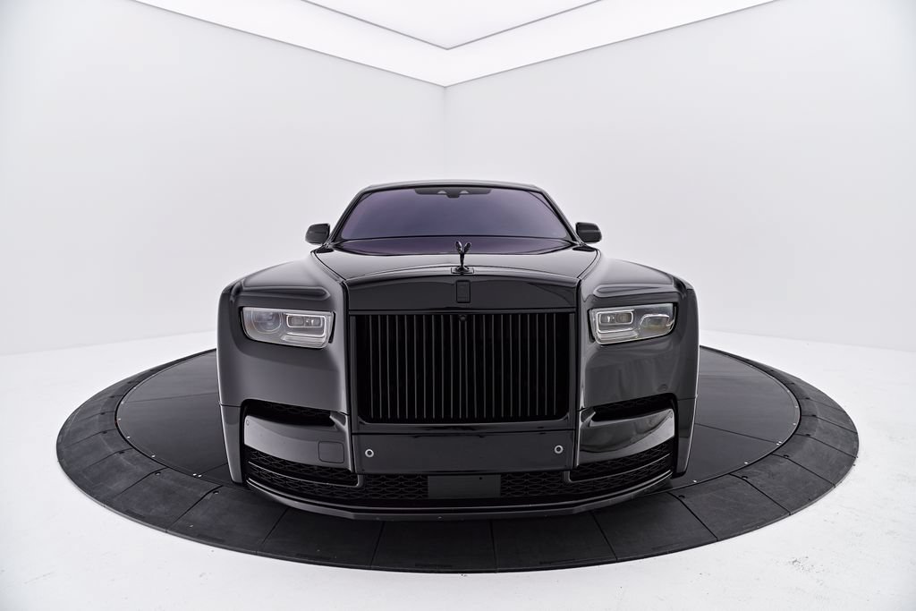 Used 2024 Rolls-Royce Phantom Sedan w/ The Phantom Package RWD image 17