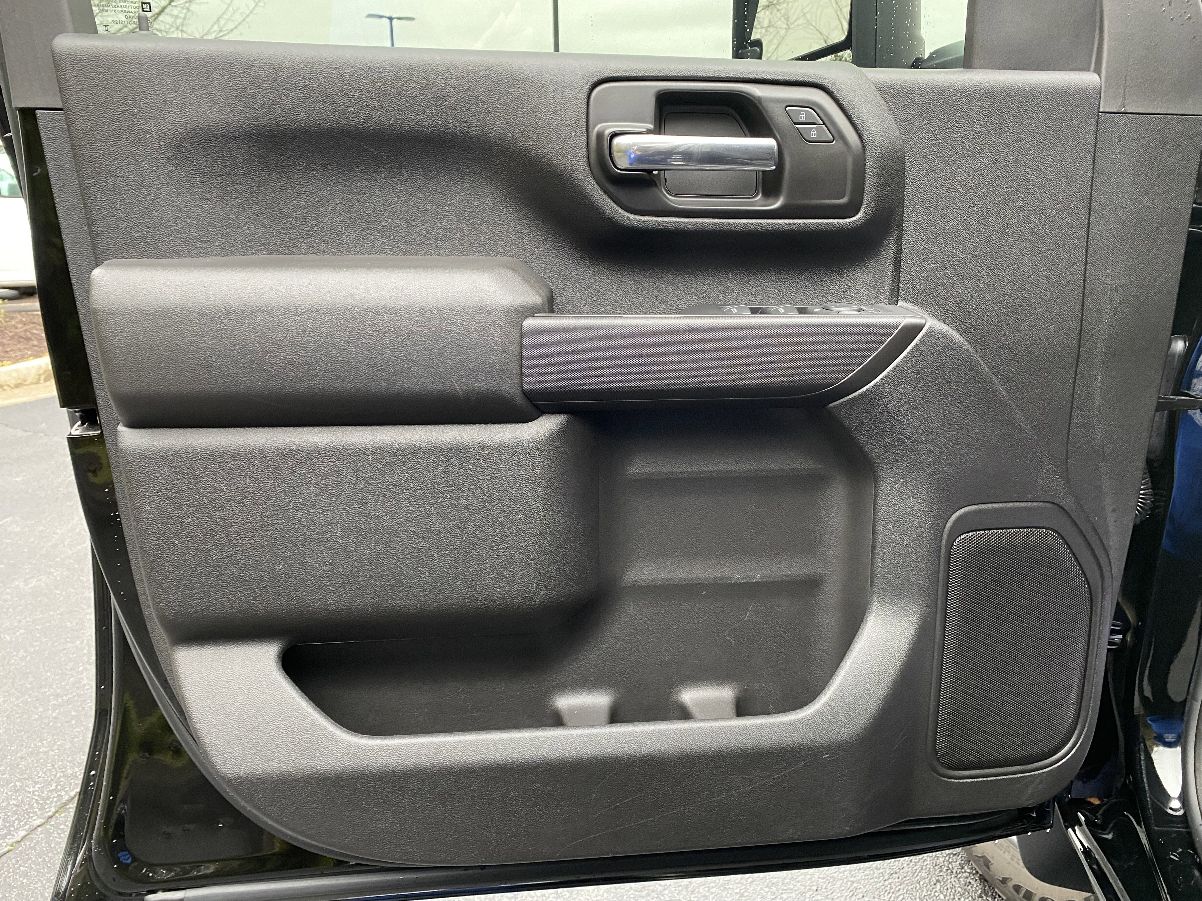 Used 2024 Chevrolet Silverado 2500 Custom w/ Custom Convenience Package image 15