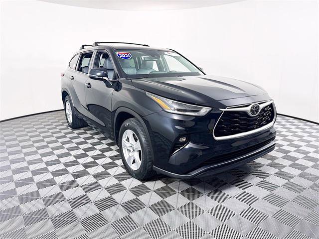 Certified 2021 Toyota Highlander LE