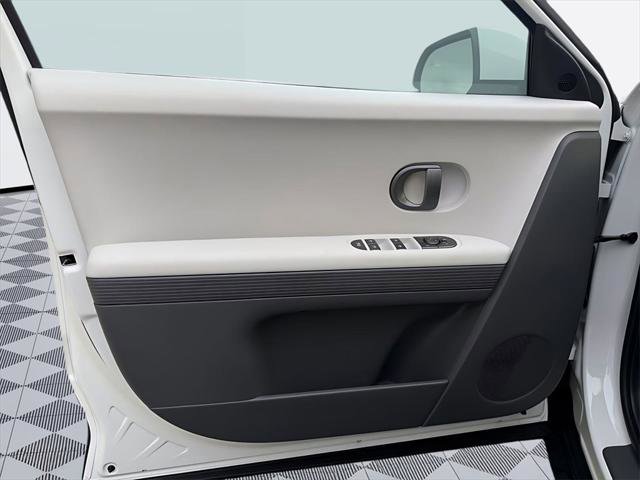 New 2026 Hyundai Ioniq 5 SEL image 11