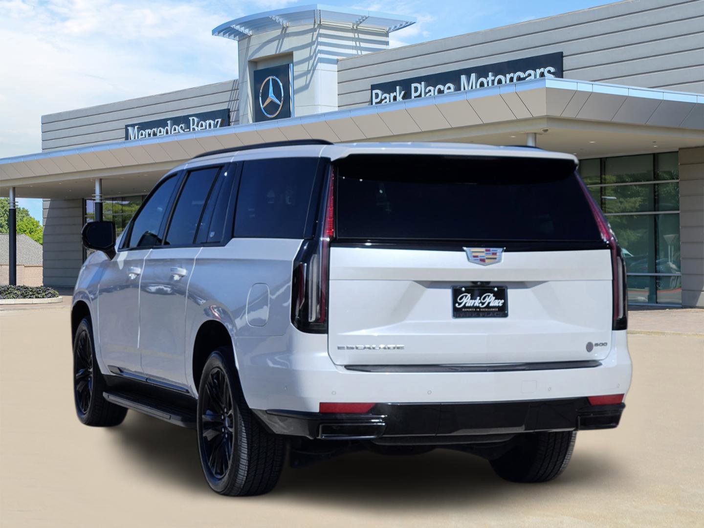 Used 2022 Cadillac Escalade ESV Sport image 4