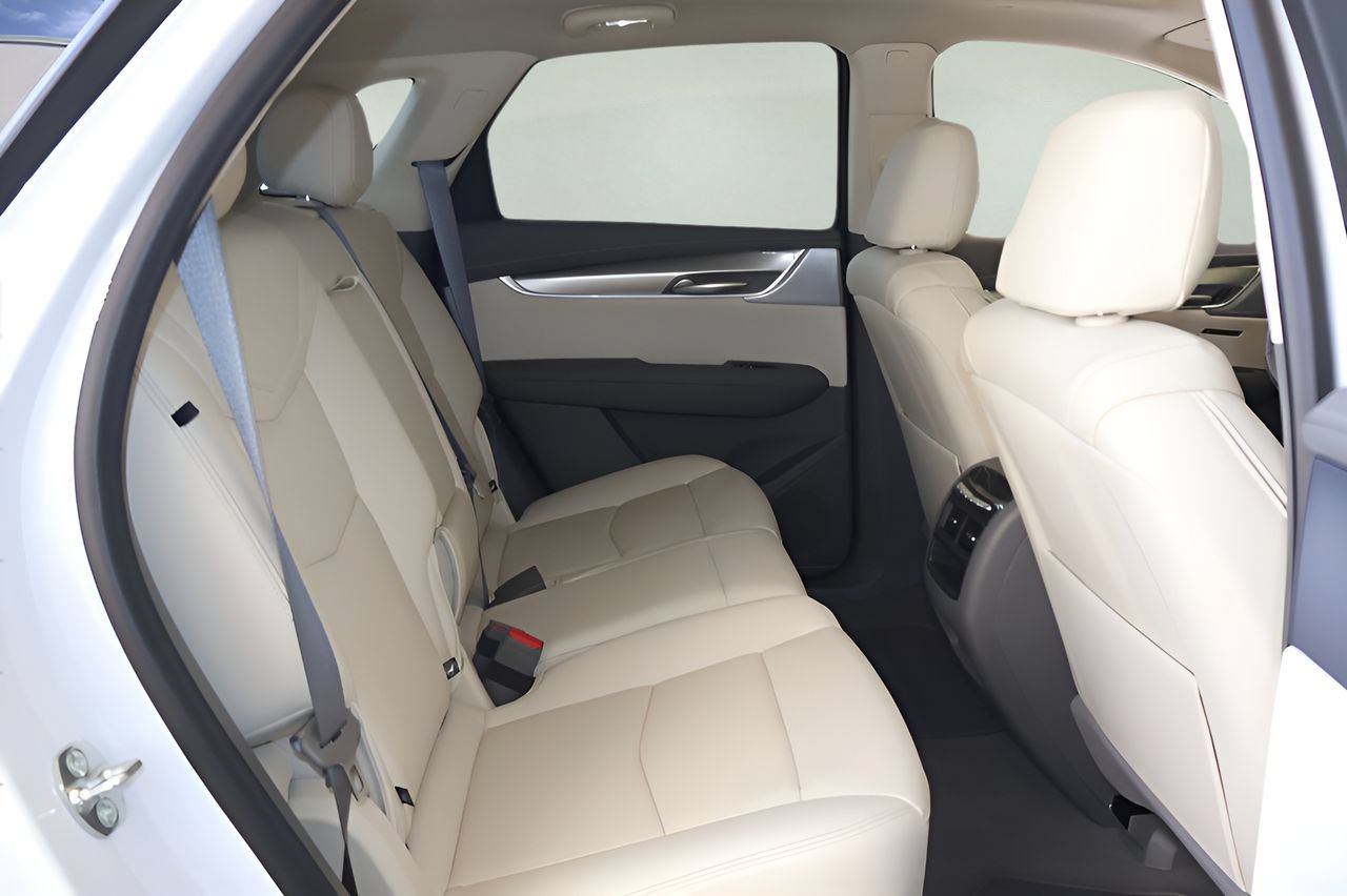 New 2026 Cadillac XT5 Premium Luxury w/ Driver Assist Package AWD/4WD image 16
