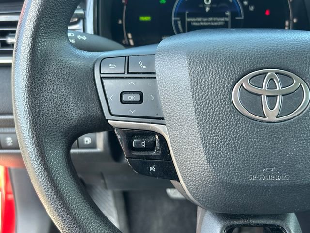 Used 2025 Toyota Camry LE FWD image 20