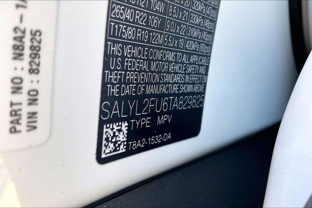 New 2026 Land Rover Range Rover Velar Dynamic SE image 8