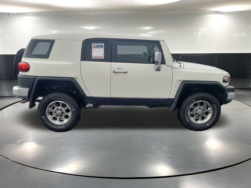Used 2012 Toyota FJ Cruiser 4WD image 3