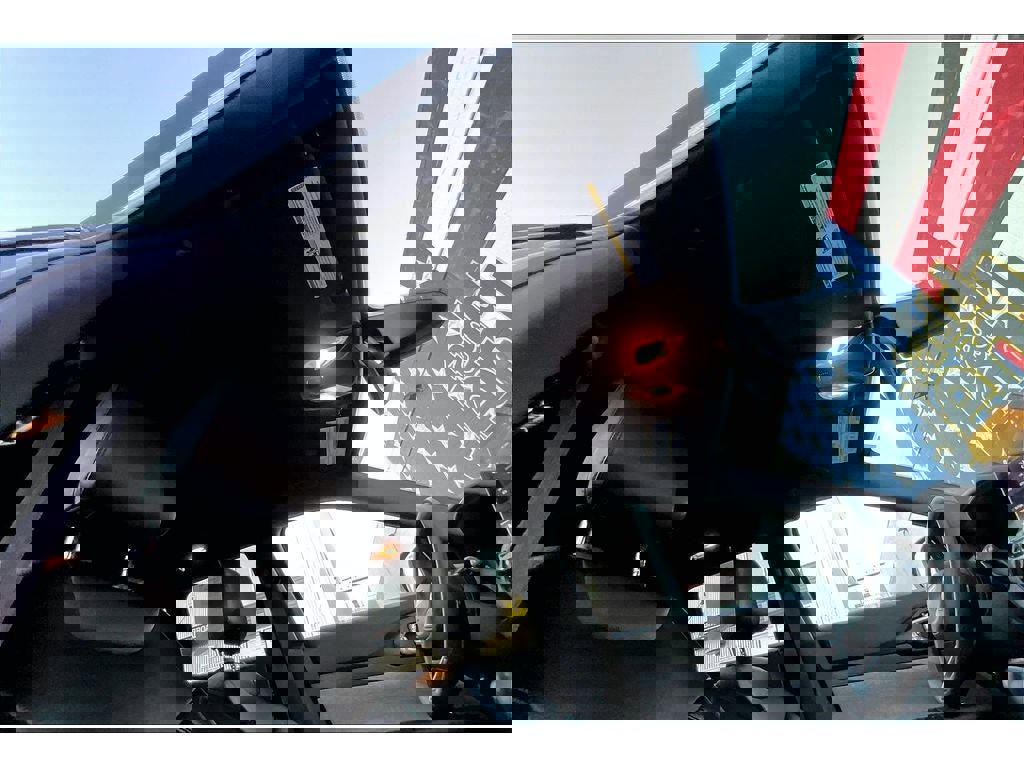 Used 2024 Jeep Compass Latitude image 18