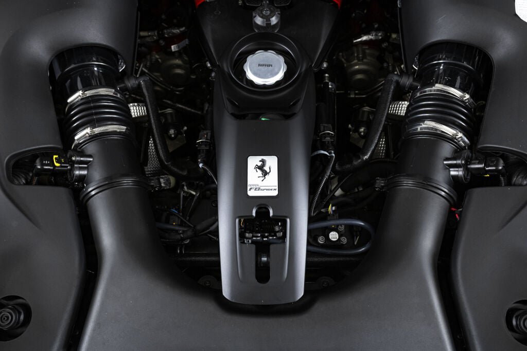 Used 2022 Ferrari F8 Tributo RWD image 53
