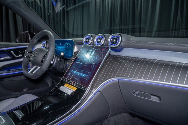 New 2026 Mercedes-Benz GLC 300 300 SUV image 13