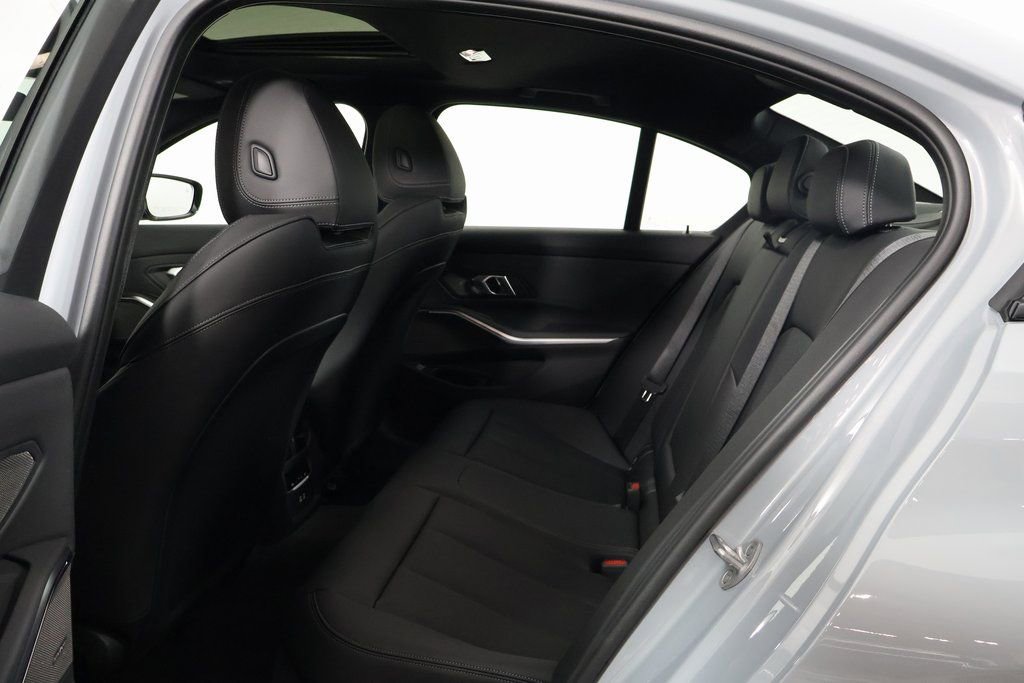 New 2026 BMW 330i Sedan w/ M Sport Package image 6