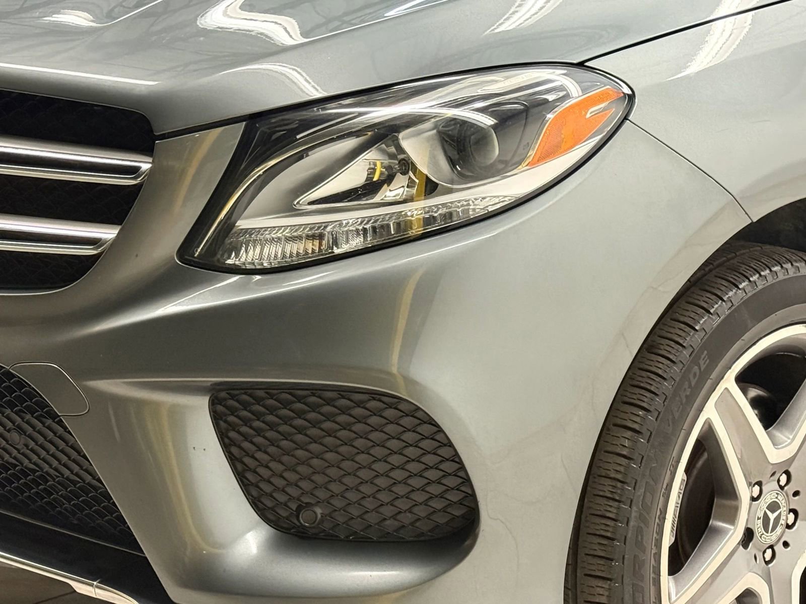 Used 2017 Mercedes-Benz GLE 350 w/ Premium 1 Package image 4